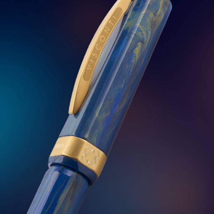 Visconti Opera Gold pen cap in blue and gold version