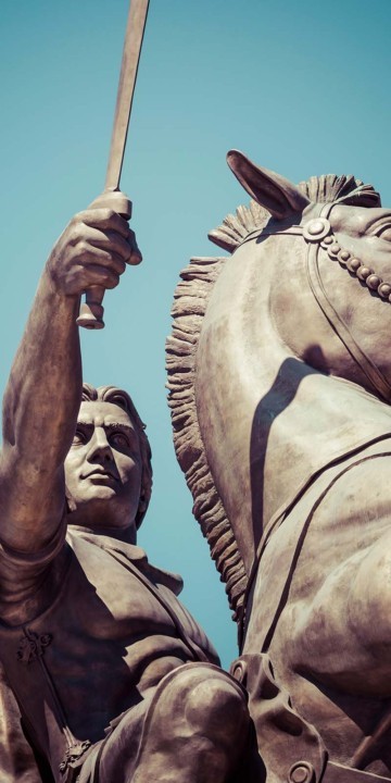 Sculpture of Alexander the Great on horseback
